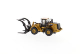 1:87 Cat® 972M Wheel Loader with Log Fork High Line Series, 85950