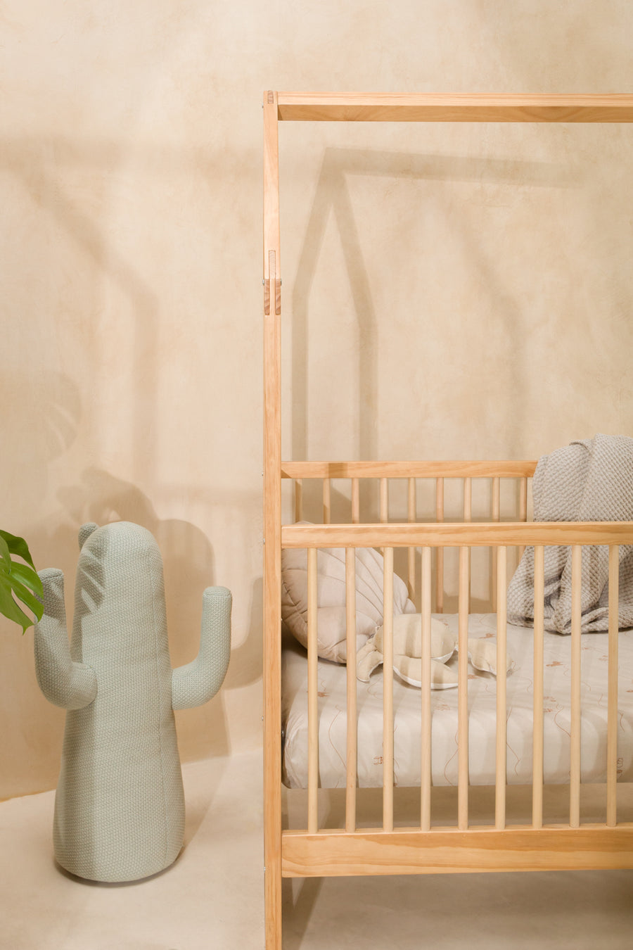 House Baby Crib NATURAL WOOD