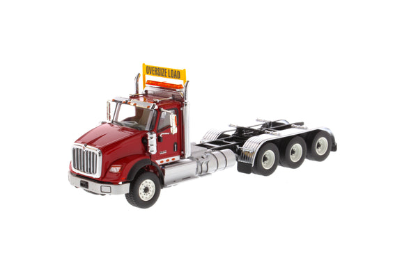 1:50 International HX620 Tridem Tractor - Rojo, 71008