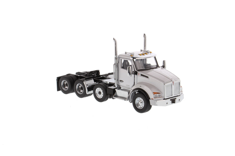 1:50 Kenworth T880S SBFA Tracteur tandem à cabine de jour avec essieu pousseur - Cabine blanche métallique, 71058