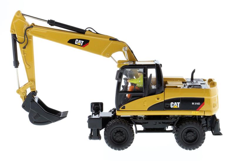 1:50 Cat® M316D Wheel Excavator Core Classics Series, 85171c