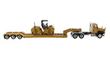 Tractor de cabina diurna Cat® CT660 a escala 1:50 y remolque HDG de bajo perfil XL120 con compactador de asfalto vibratorio Cat® CB-534D XW, 85601C