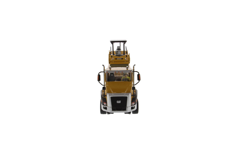Tractor de cabina diurna Cat® CT660 a escala 1:50 y remolque HDG de bajo perfil XL120 con compactador de asfalto vibratorio Cat® CB-534D XW, 85601C