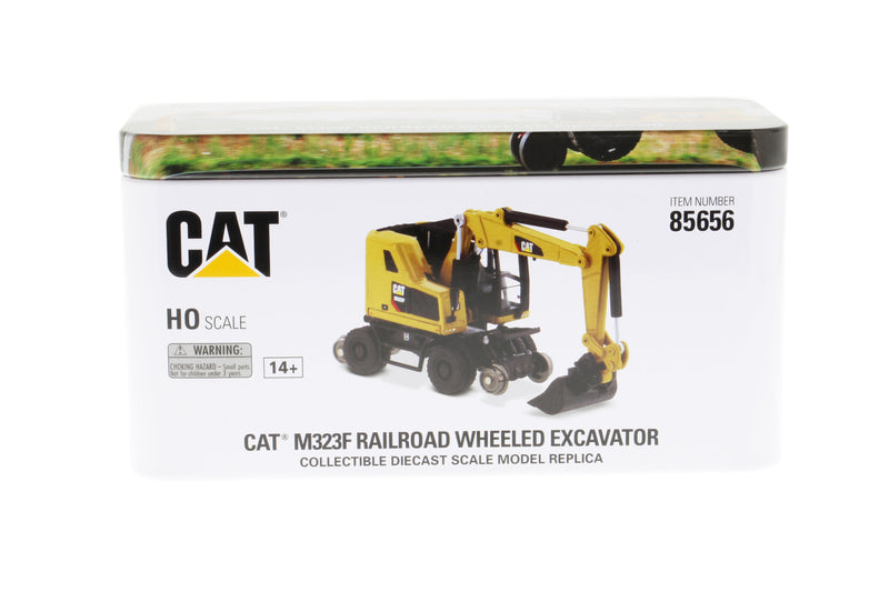 1:87 Cat® M323F Railroad Excavator Wheeled, Cat® Yellow avec 3 outils de travail High Line Series, 85656